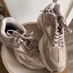 Reebok Women's Chunky Lace-Up Sneakers - Beige Taupe